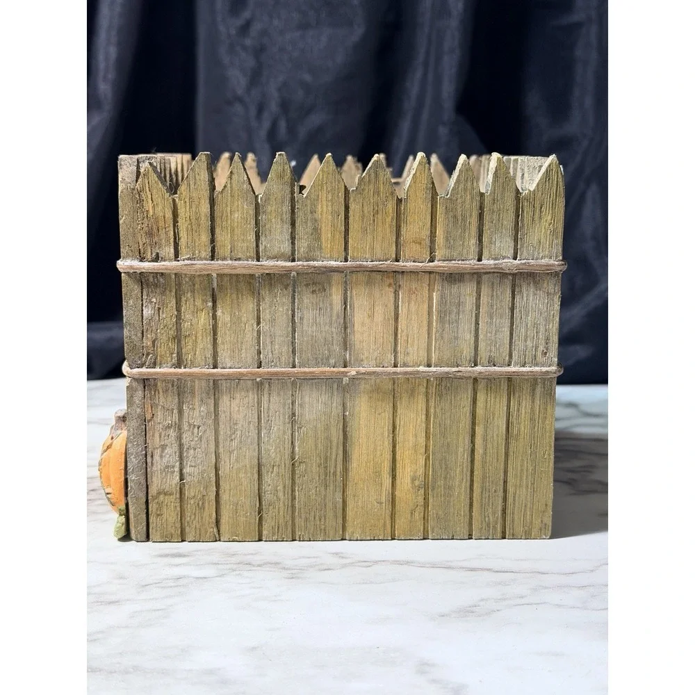 Wooden Box OR Planter with Pumpkins On One Side & Picket Fence‎ 5
